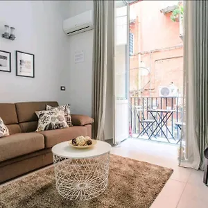 Charlotte House Appartamento Napoli